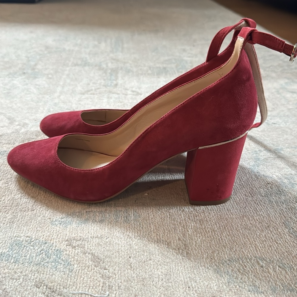 Pink pumps - Picture 2 of 2